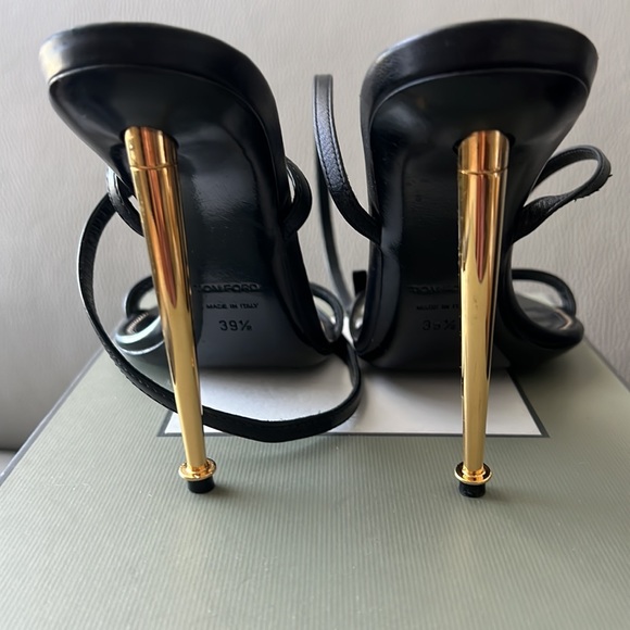 COPY - Authentic Tom Ford Padlock heels size 39.5 - Picture 6 of 10